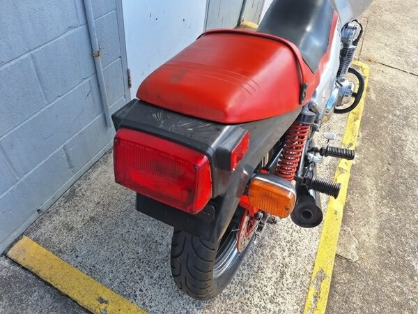 1990 SUZUKI GS550 KATANA ROAD