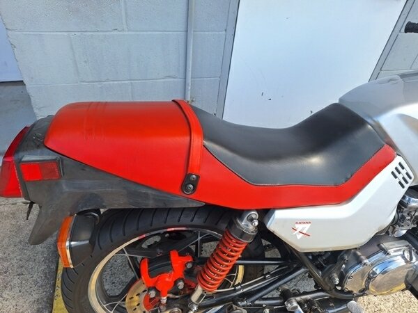 1990 SUZUKI GS550 KATANA ROAD