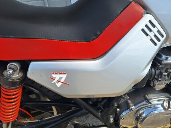 1990 SUZUKI GS550 KATANA ROAD