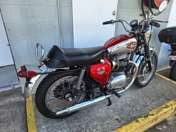 1969 BSA A65L LIGHTNING ROAD
