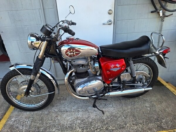 1969 BSA A65L LIGHTNING ROAD