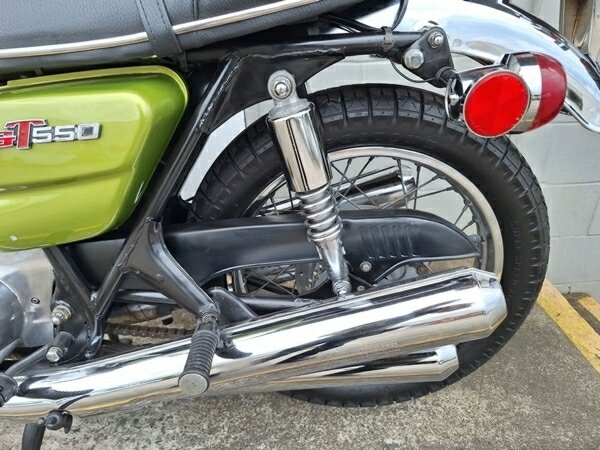 1972 SUZUKI GT550 ROAD