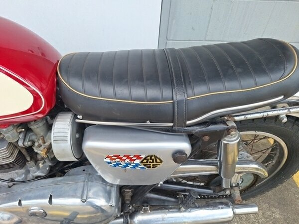 1967 KAWASAKI W2SS ROAD