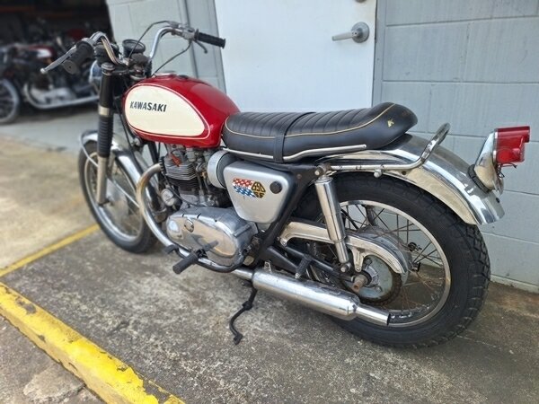 1967 KAWASAKI W2SS ROAD