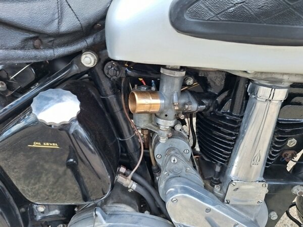 1940 BSA M23 SILVER STAR OUTFIT