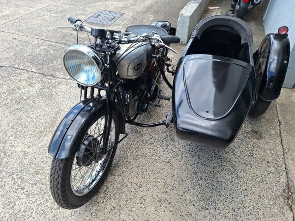 1940 BSA M23 SILVER STAR OUTFIT