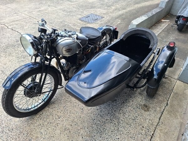 1940 BSA M23 SILVER STAR OUTFIT