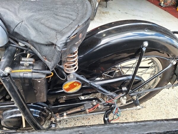 1940 BSA M23 SILVER STAR OUTFIT