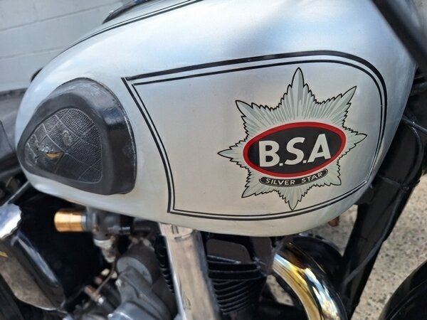 1940 BSA M23 SILVER STAR OUTFIT
