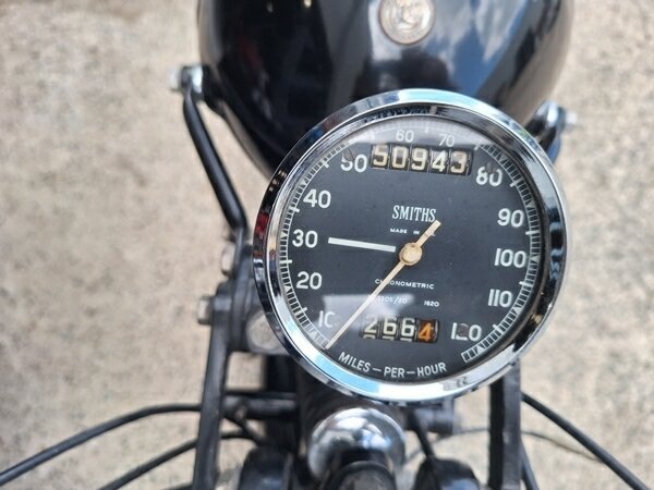 1940 BSA M23 SILVER STAR OUTFIT