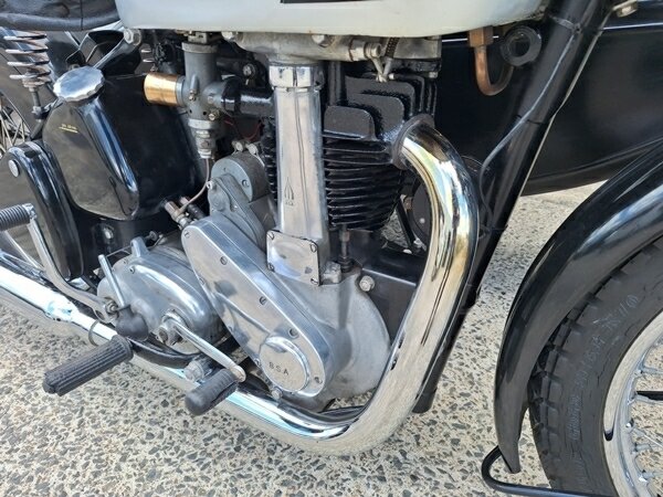 1940 BSA M23 SILVER STAR OUTFIT