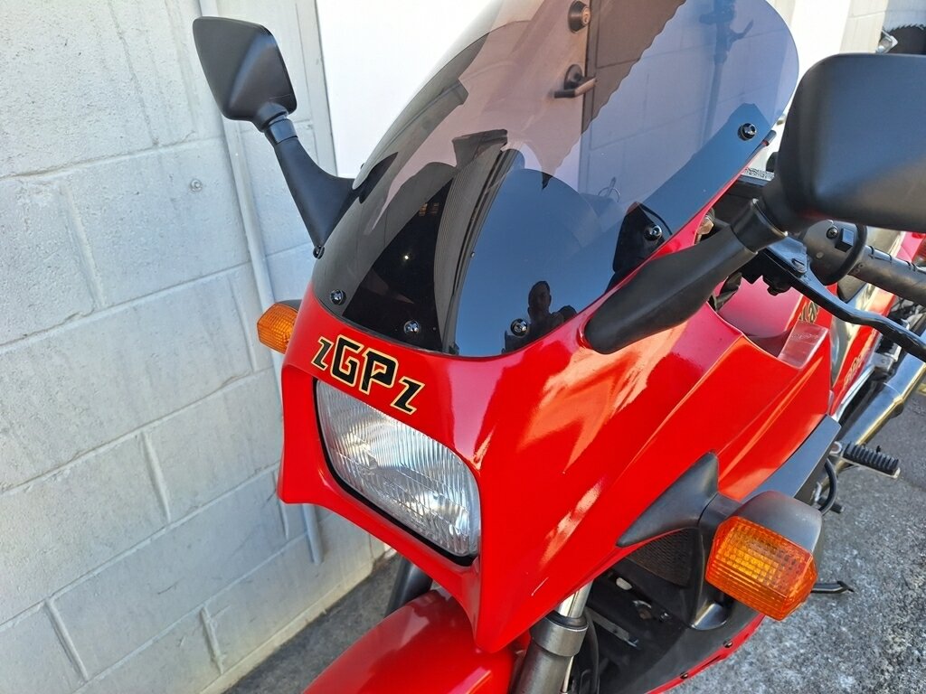1984 KAWASAKI GPZ900R (ZX900) ROAD