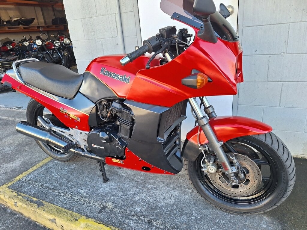 1984 KAWASAKI GPZ900R (ZX900) ROAD
