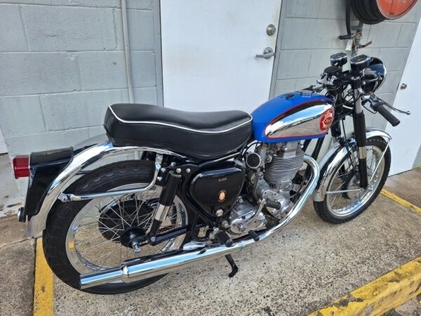 1960 BSA DBD34 GOLDSTAR ROAD