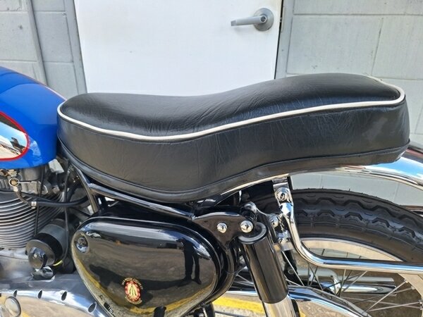 1960 BSA DBD34 GOLDSTAR ROAD