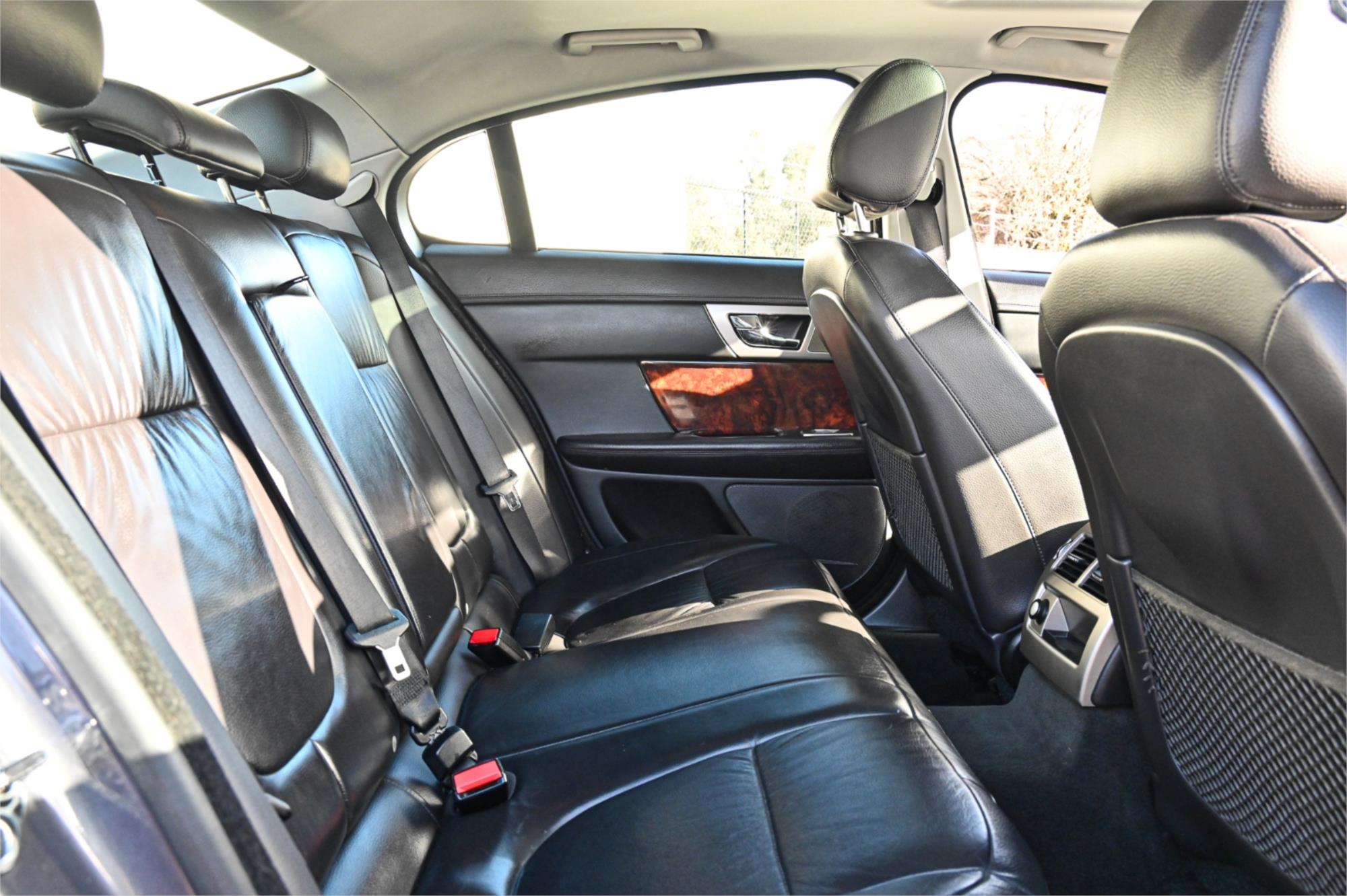 2010 JAGUAR XF MY11 3.0 V6 DIESEL S LUXURY 6 SP AUTOMATIC 4D SEDAN