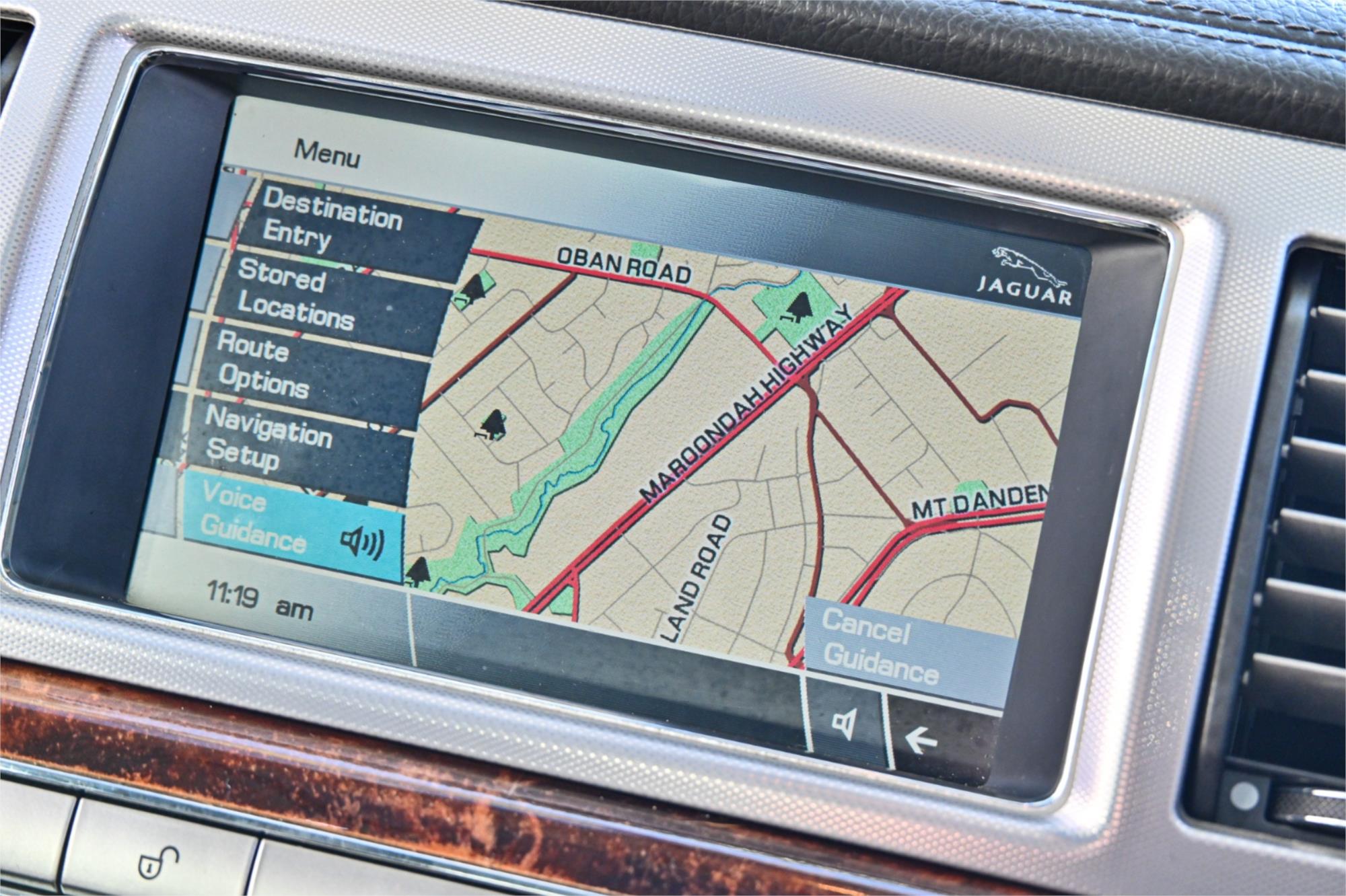 2010 JAGUAR XF MY11 3.0 V6 DIESEL S LUXURY 6 SP AUTOMATIC 4D SEDAN