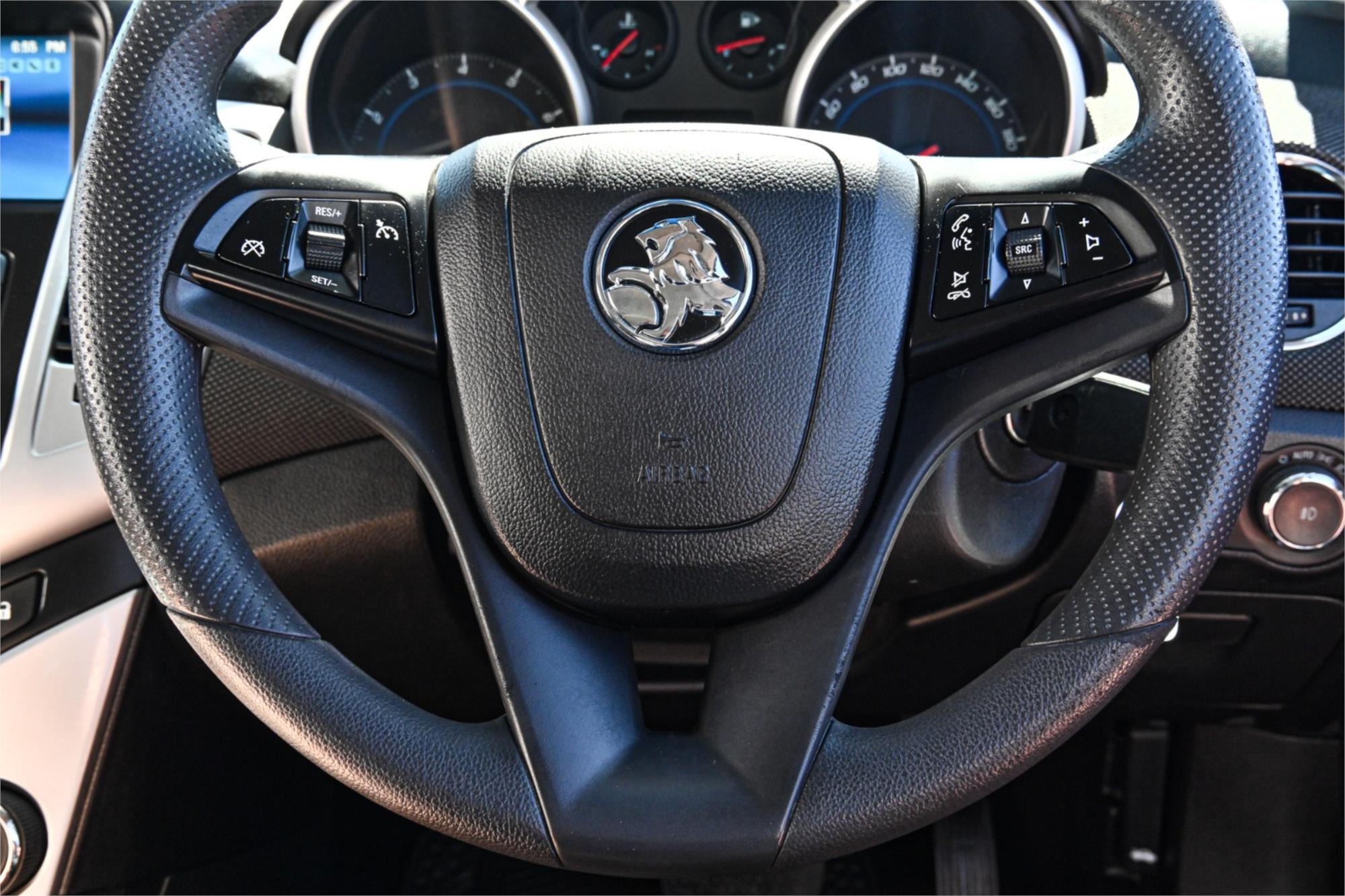 2014 HOLDEN CRUZE JH MY14 EQUIPE 6 SP AUTOMATIC 5D HATCHBACK
