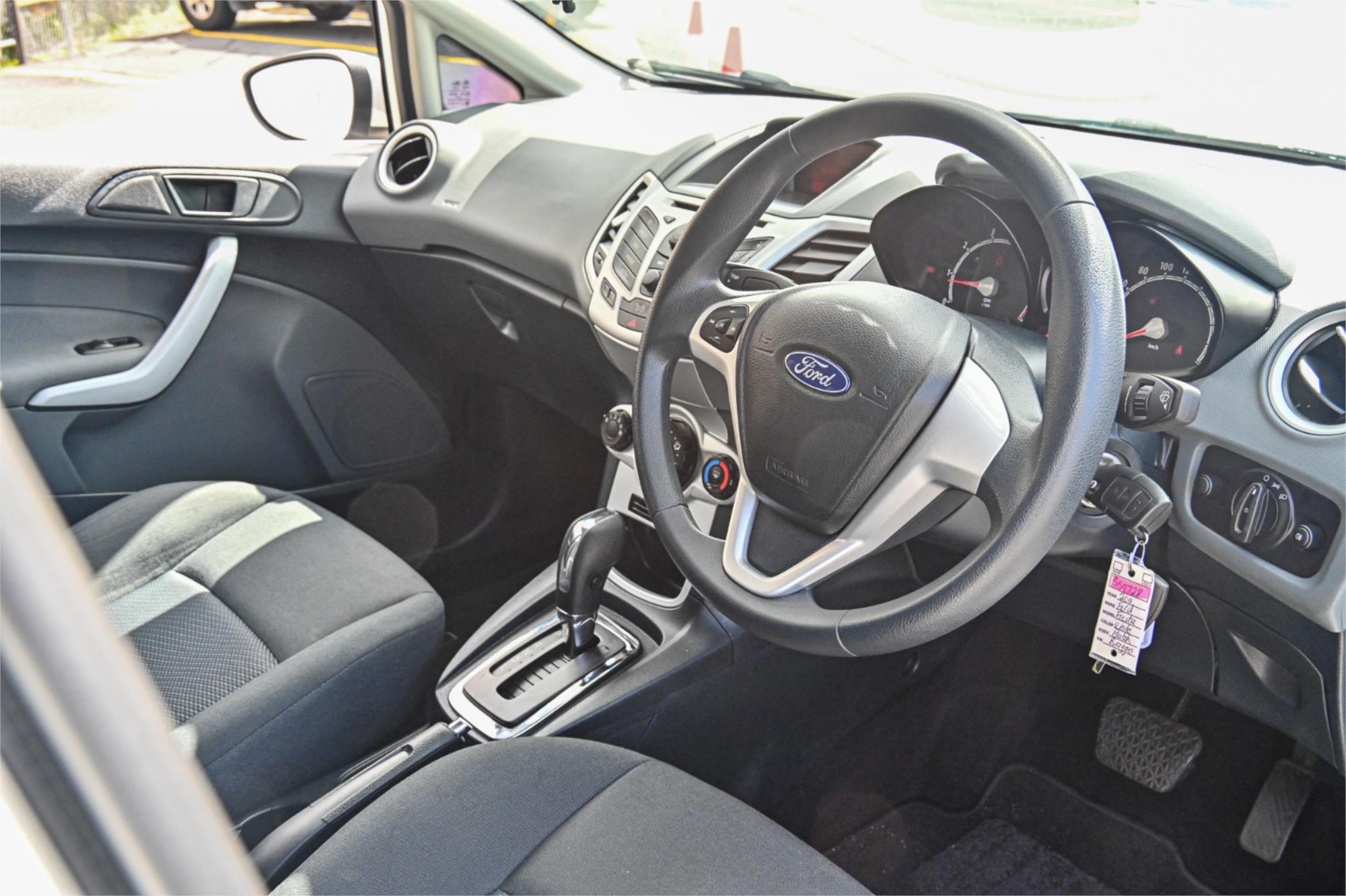 2011 FORD FIESTA WT CL 6 SP AUTOMATIC 5D HATCHBACK