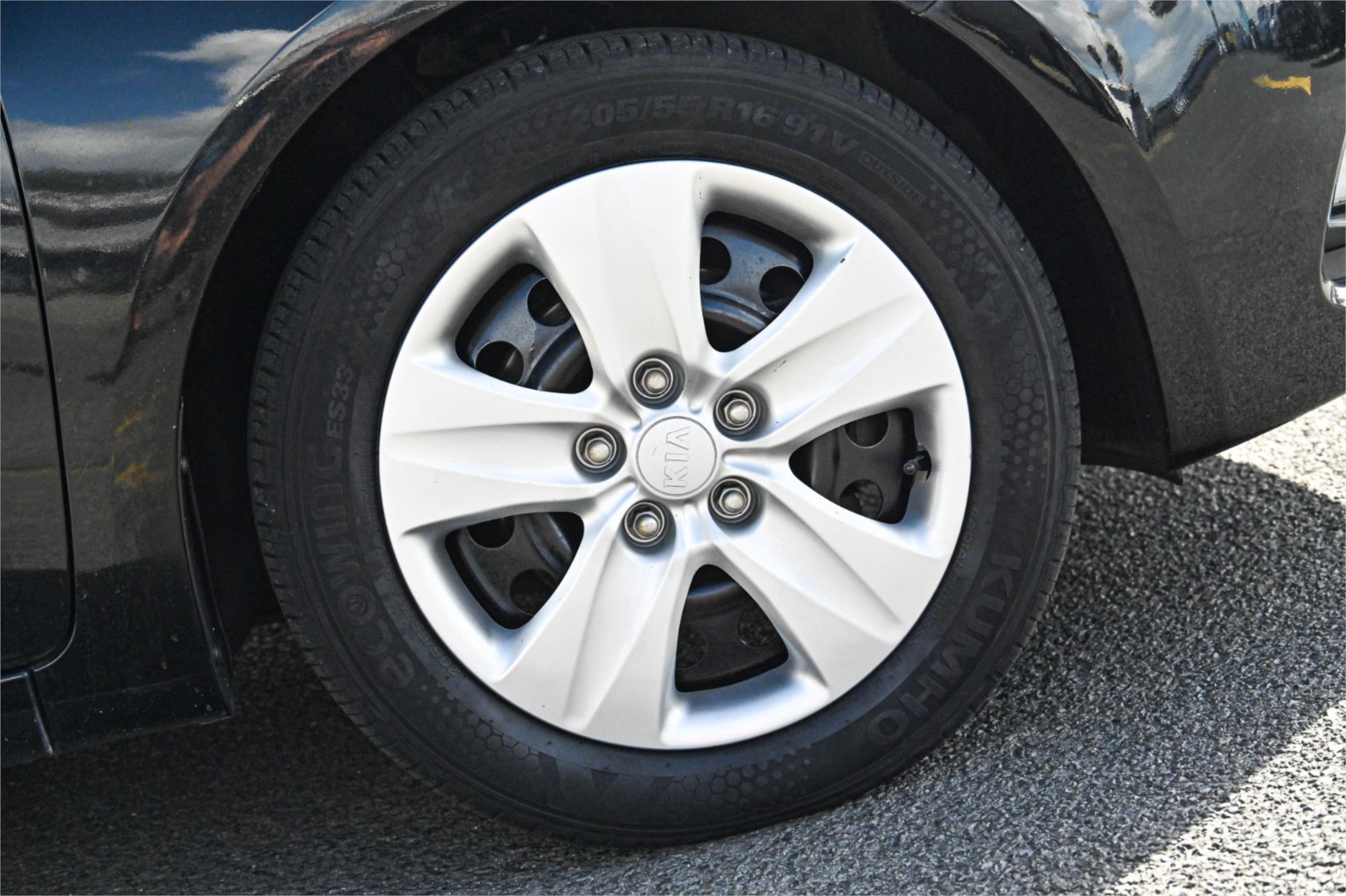 2015 KIA CERATO YD MY15 S 6 SP AUTOMATIC 5D HATCHBACK