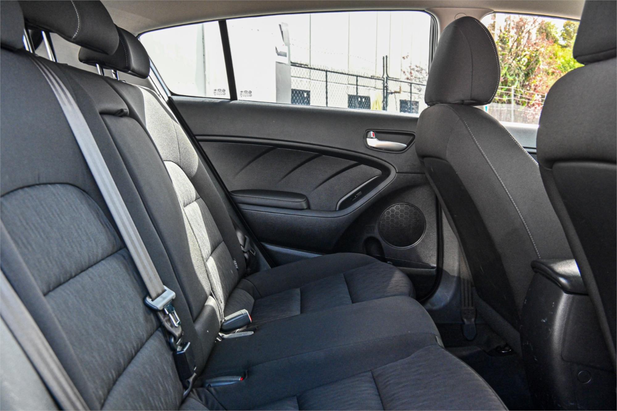 2015 KIA CERATO YD MY15 S 6 SP AUTOMATIC 5D HATCHBACK