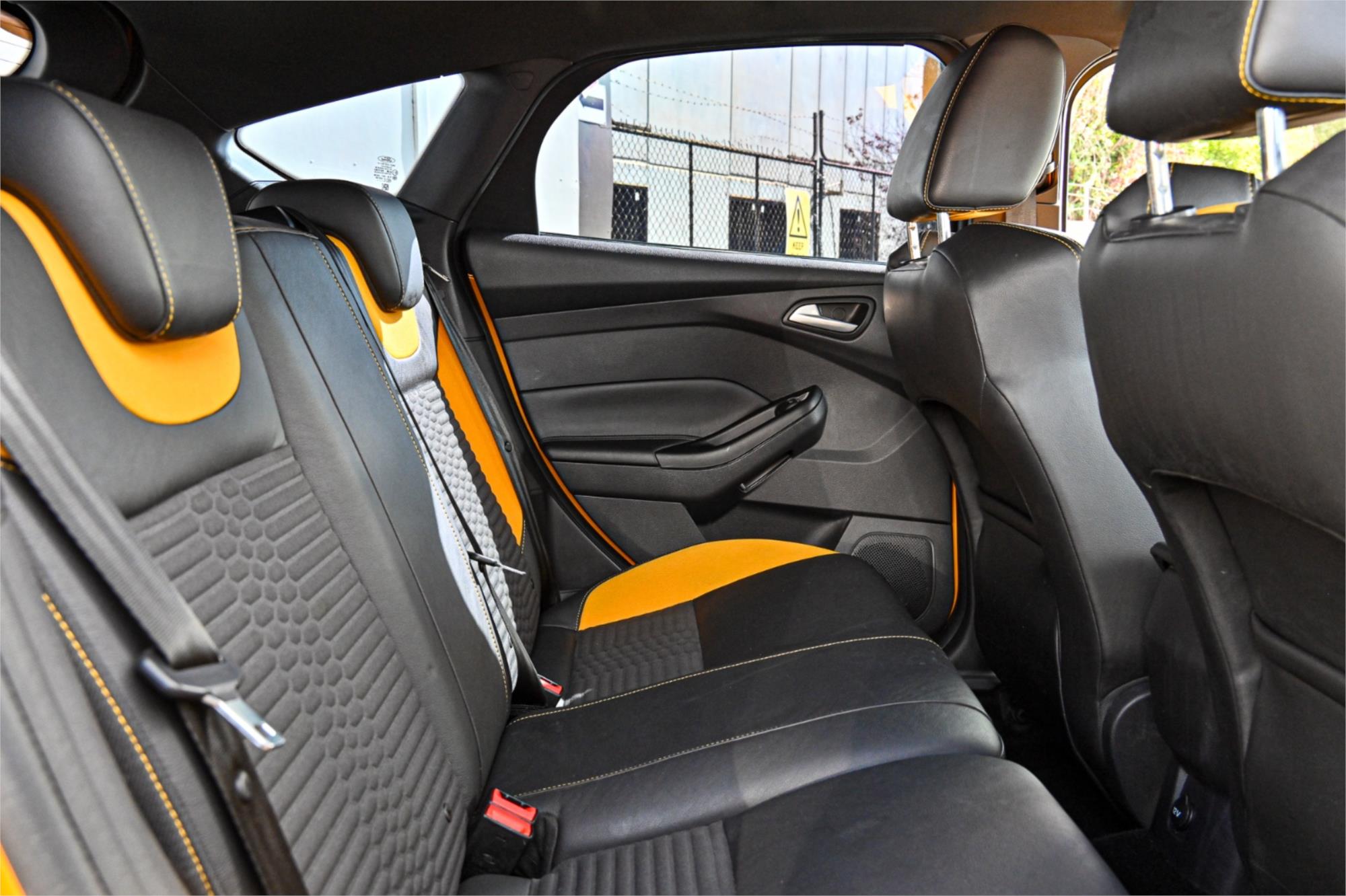 2012 FORD FOCUS LW MK2 ST 6 SP MANUAL 5D HATCHBACK