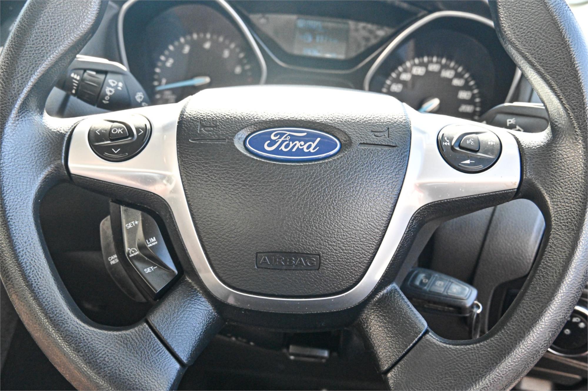 2015 FORD FOCUS LW MK2 MY14 TREND 6 SP AUTOMATIC 4D SEDAN