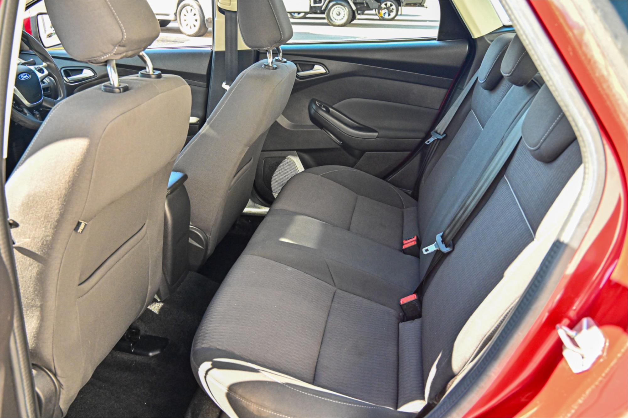 2015 FORD FOCUS LW MK2 MY14 TREND 6 SP AUTOMATIC 4D SEDAN