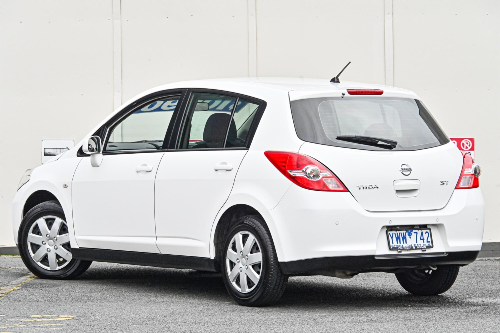 2011 NISSAN TIIDA C11 SERIES 3 MY10 ST 4 SP AUTOMATIC 5D HATCHBACK