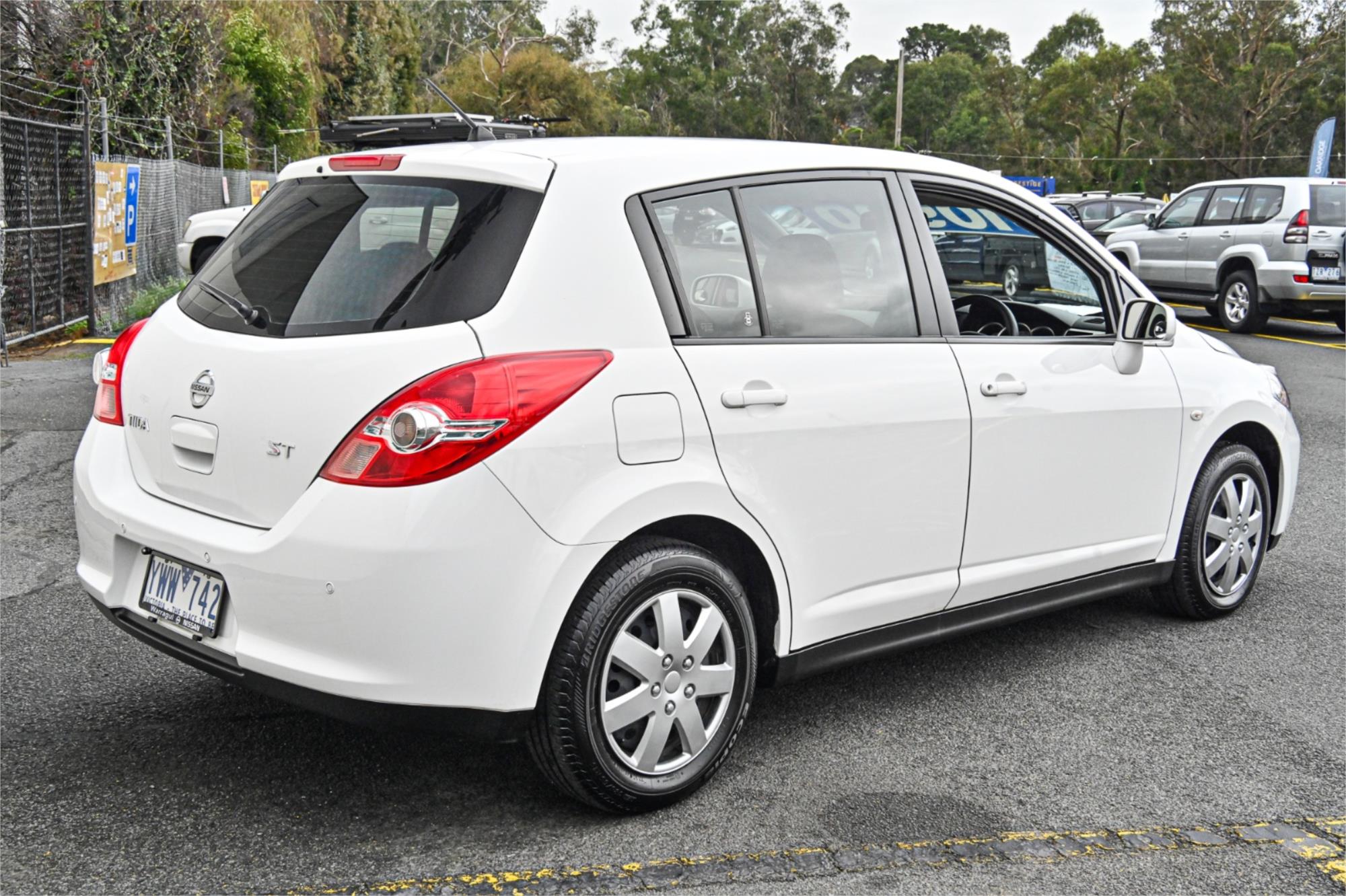 2011 NISSAN TIIDA C11 SERIES 3 MY10 ST 4 SP AUTOMATIC 5D HATCHBACK