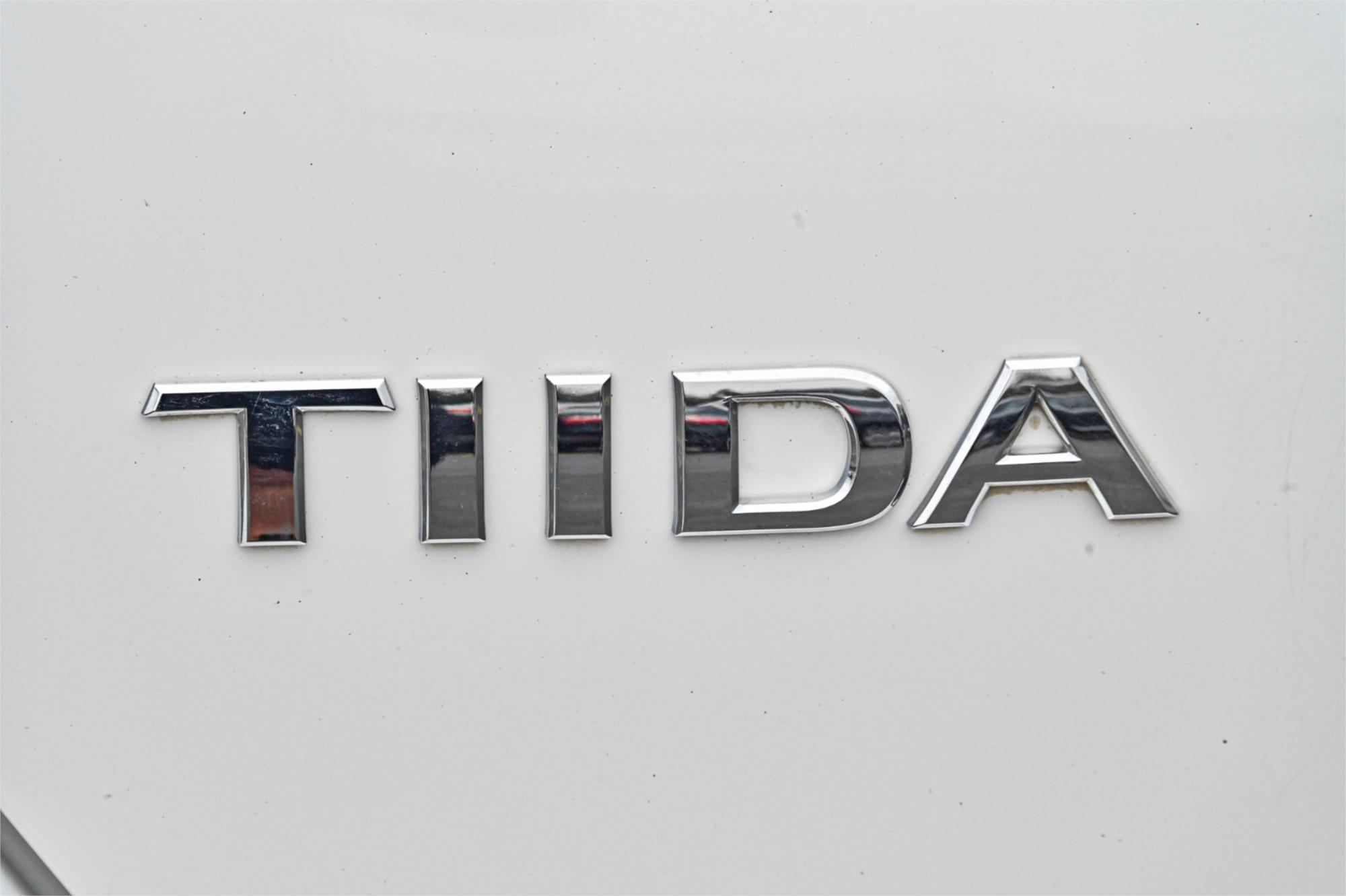 2011 NISSAN TIIDA C11 SERIES 3 MY10 ST 4 SP AUTOMATIC 5D HATCHBACK