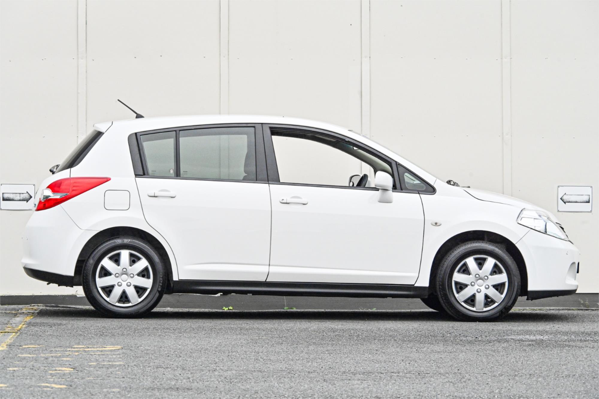 2011 NISSAN TIIDA C11 SERIES 3 MY10 ST 4 SP AUTOMATIC 5D HATCHBACK