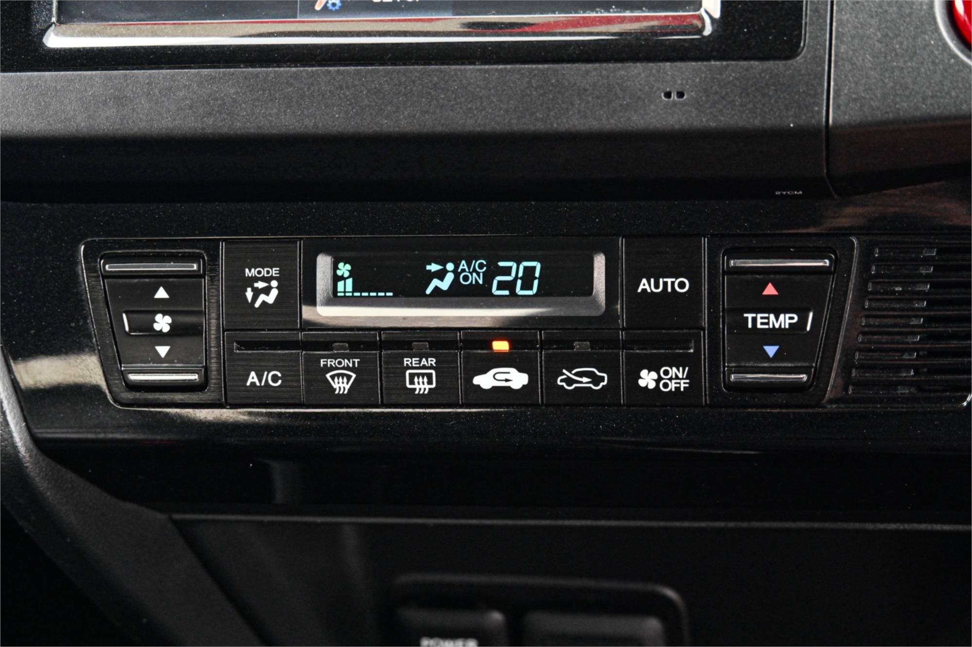 2015 HONDA CIVIC SERIES 2 MY15 VTi-L 5 SP AUTOMATIC 4D SEDAN