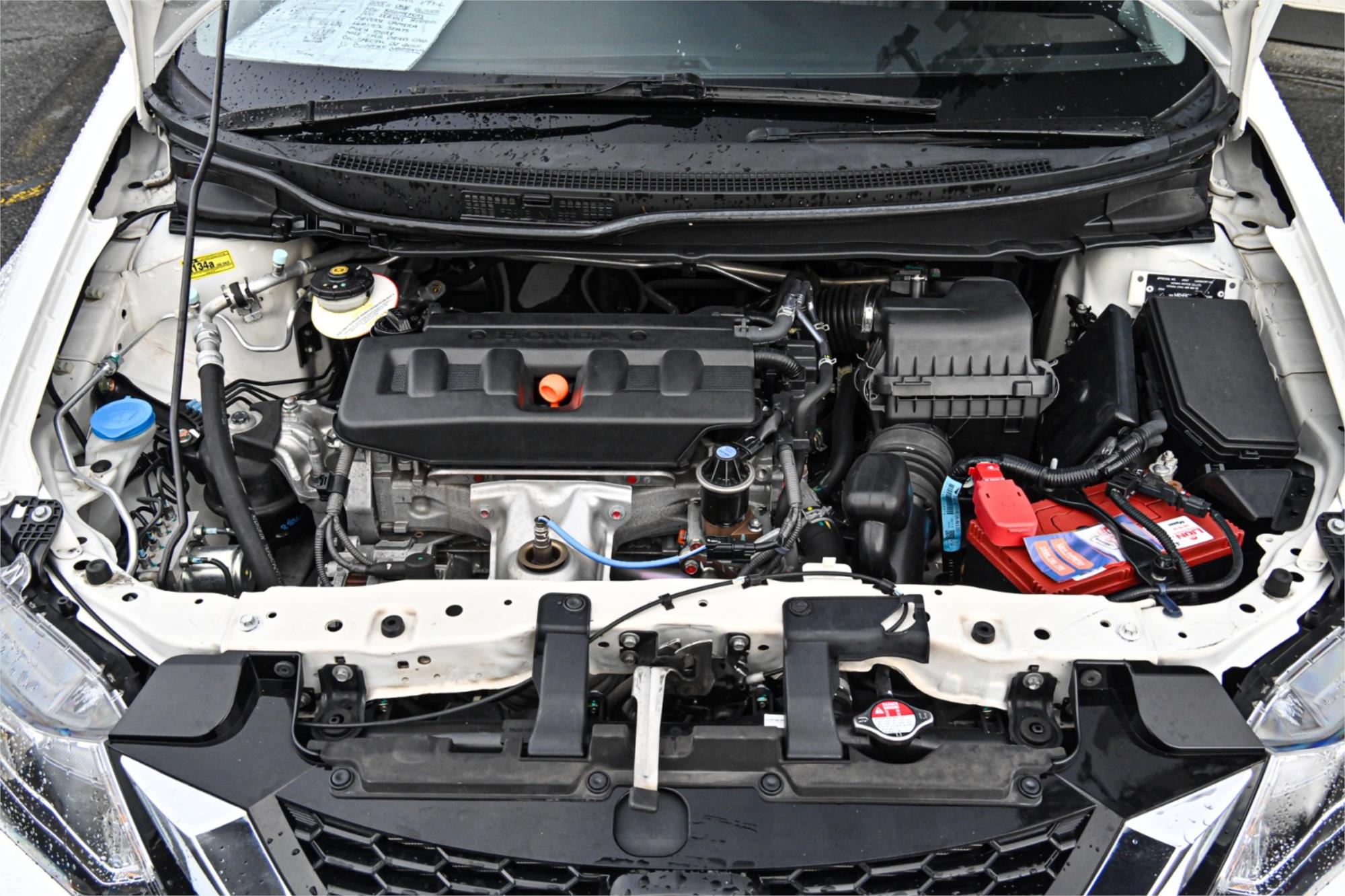 2015 HONDA CIVIC SERIES 2 MY15 VTi-L 5 SP AUTOMATIC 4D SEDAN