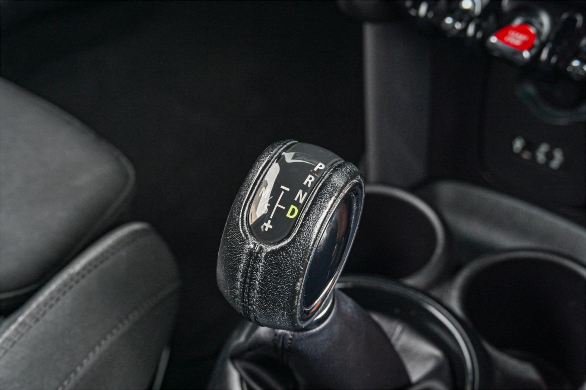 2014 MINI COOPER F56 6 SP AUTOMATIC 3D HATCHBACK