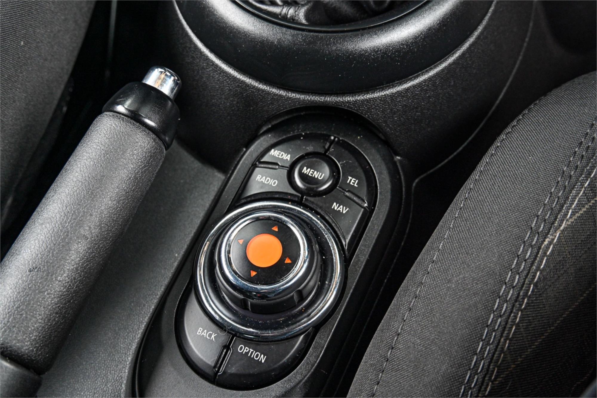 2014 MINI COOPER F56 6 SP AUTOMATIC 3D HATCHBACK