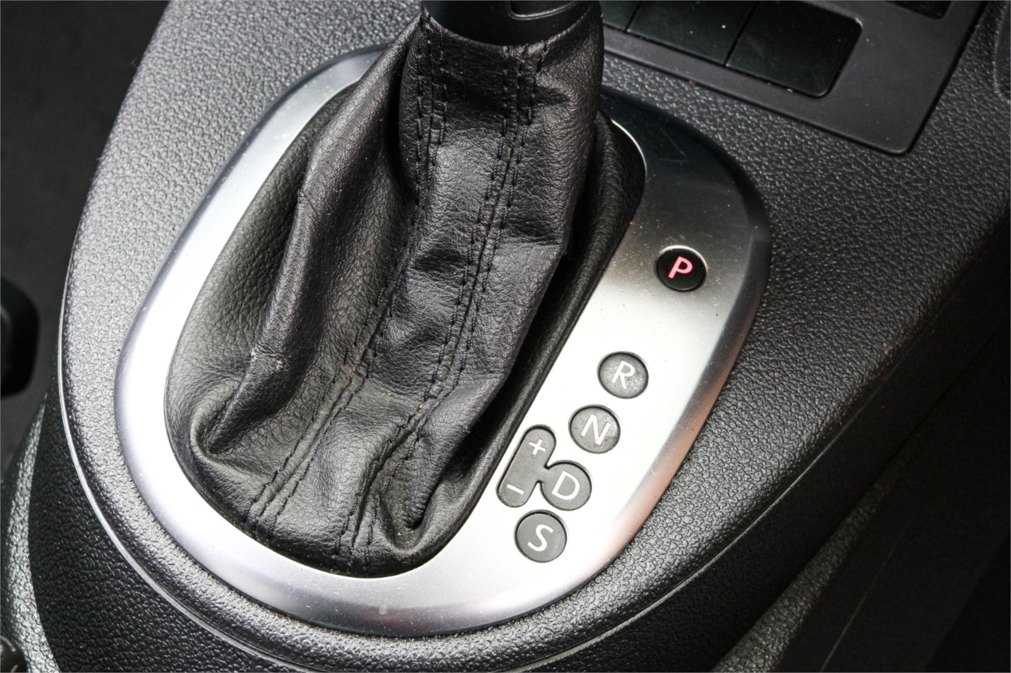 2012 VOLKSWAGEN CADDY 2K MY12 TDI250 7 SP AUTO DIRECT SHIFT 3D VAN