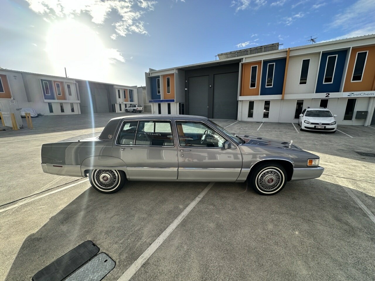 1989 CADILLAC FLEETWOOD 4 SP AUTOMATIC 4D SEDAN