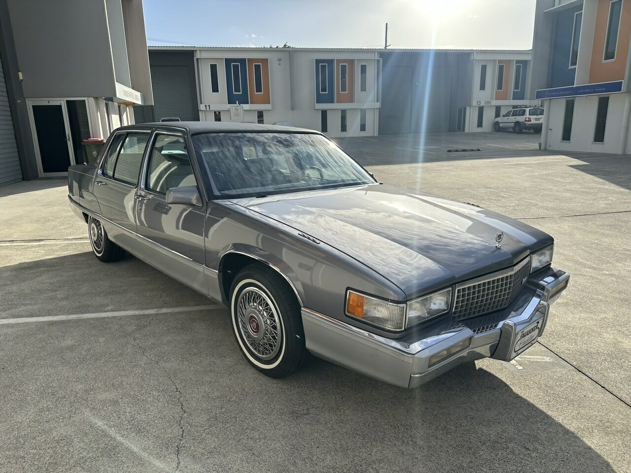 1989 CADILLAC FLEETWOOD 4 SP AUTOMATIC 4D SEDAN
