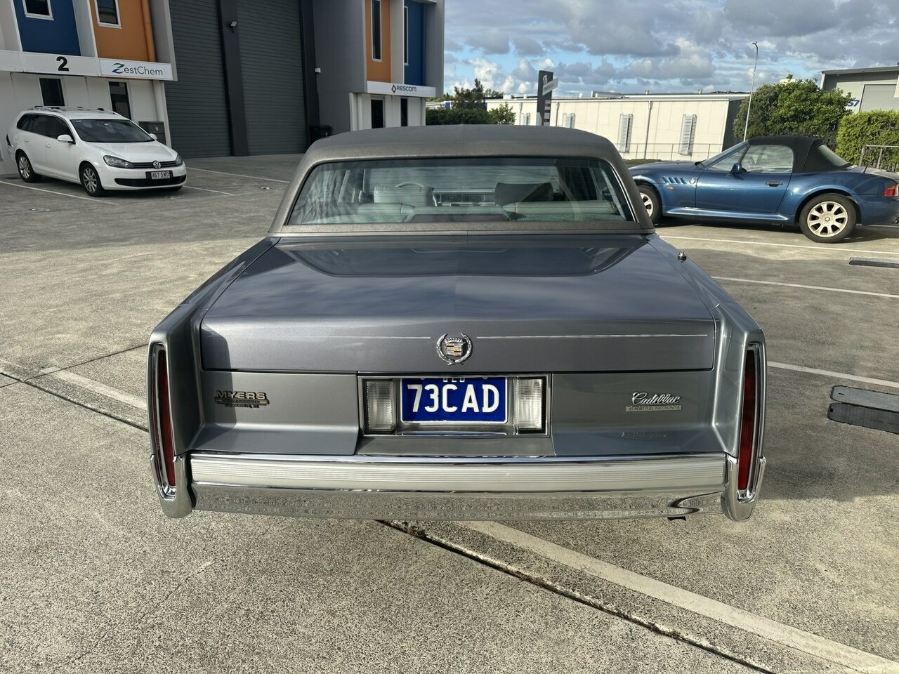 1989 CADILLAC FLEETWOOD 4 SP AUTOMATIC 4D SEDAN