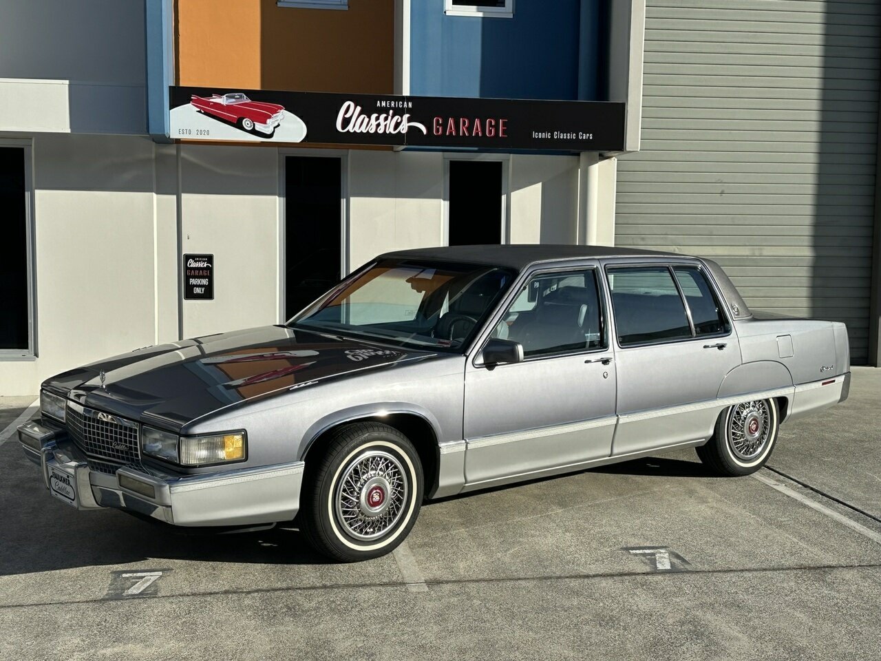 1989 CADILLAC FLEETWOOD 4 SP AUTOMATIC 4D SEDAN