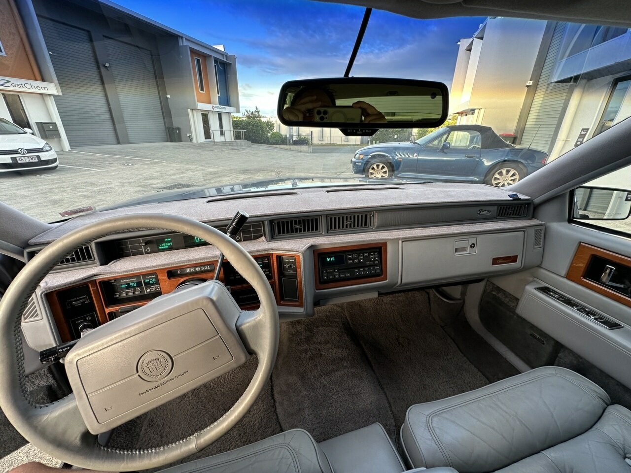 1989 CADILLAC FLEETWOOD 4 SP AUTOMATIC 4D SEDAN