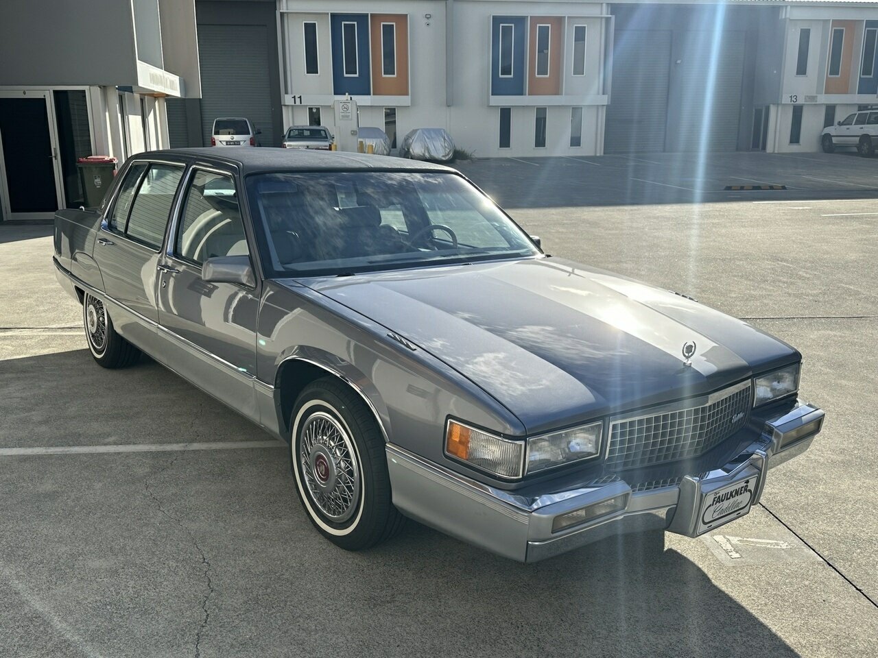 1989 CADILLAC FLEETWOOD 4 SP AUTOMATIC 4D SEDAN