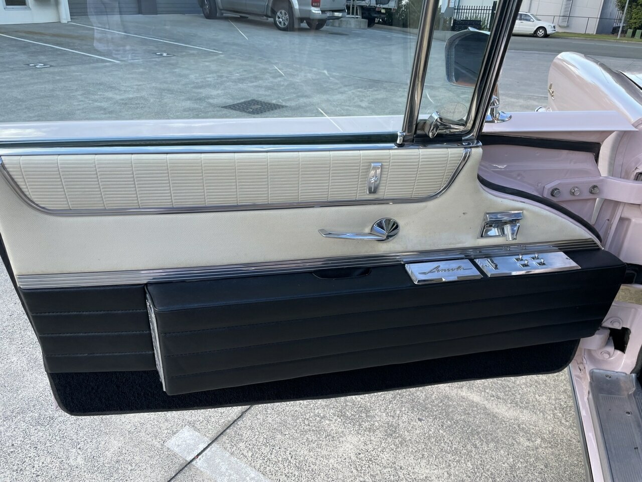 1959 LINCOLN PREMIERE 3 SP AUTOMATIC 2D COUPE