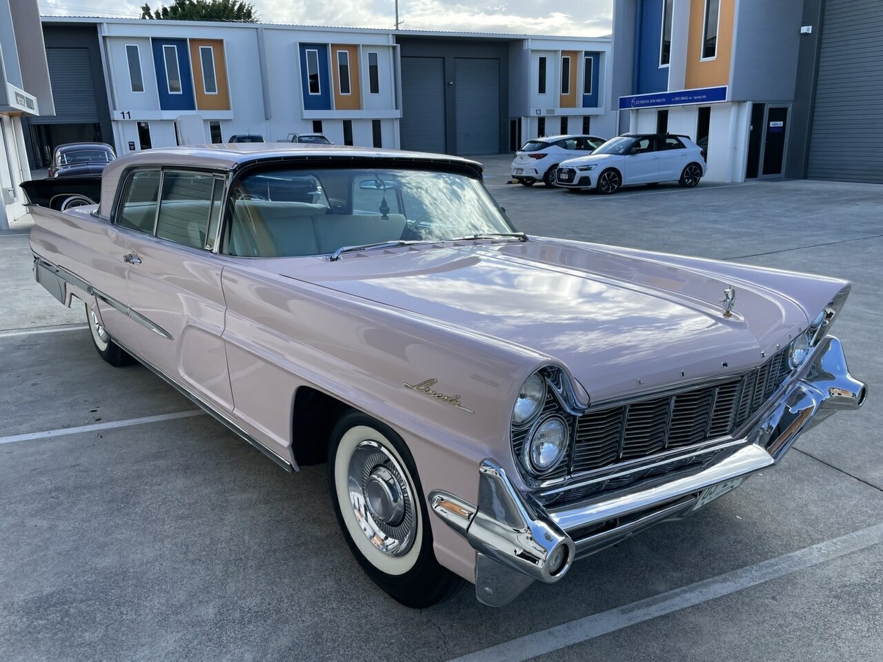 1959 LINCOLN PREMIERE 3 SP AUTOMATIC 2D COUPE