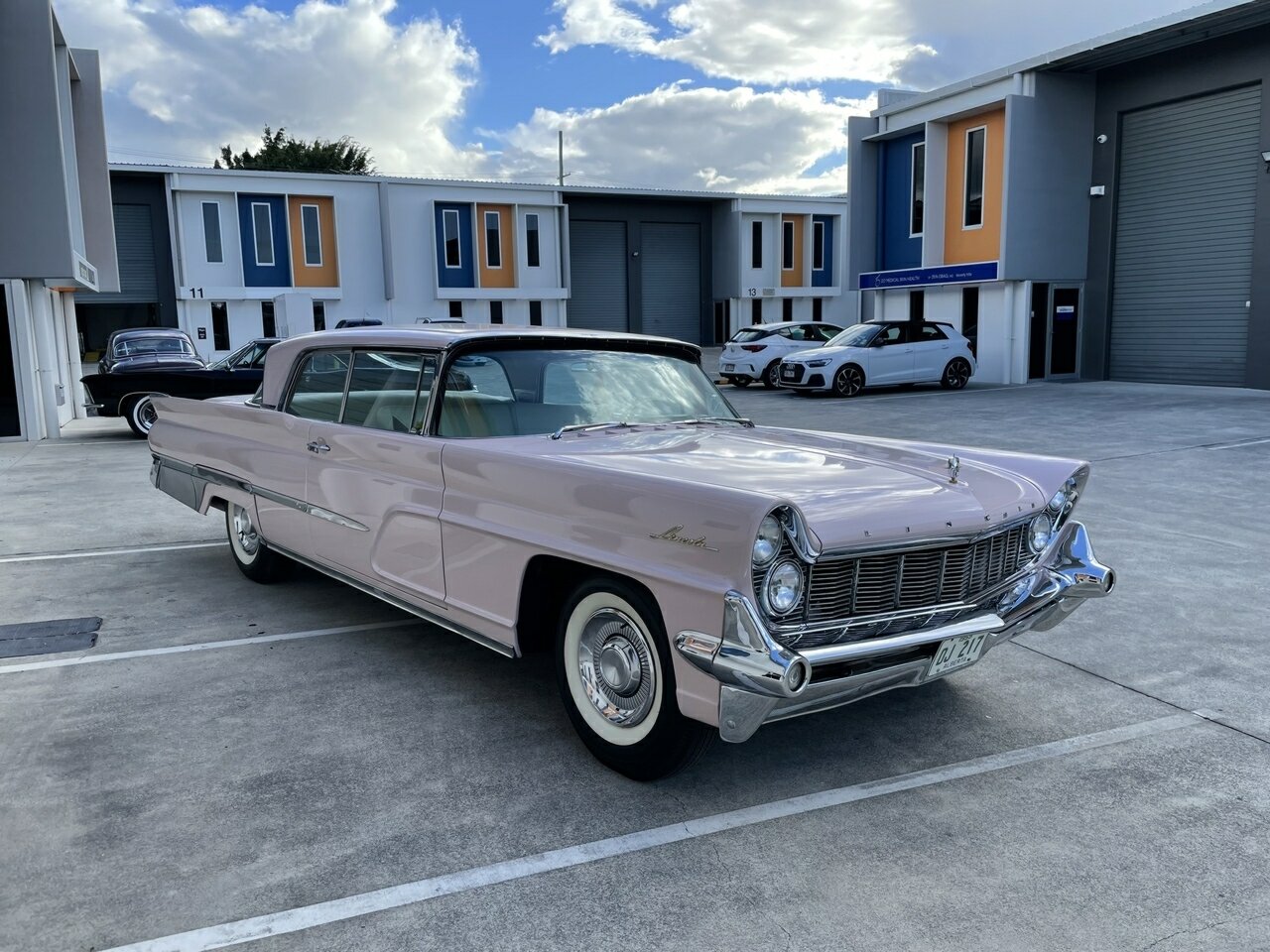 1959 LINCOLN PREMIERE 3 SP AUTOMATIC 2D COUPE