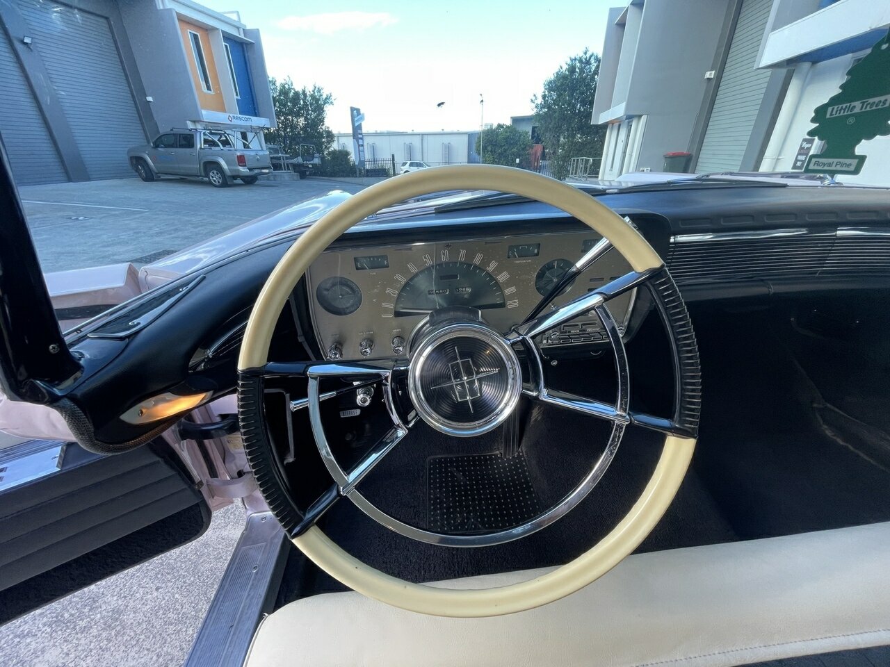 1959 LINCOLN PREMIERE 3 SP AUTOMATIC 2D COUPE