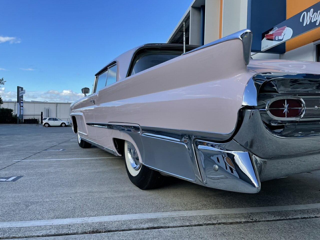 1959 LINCOLN PREMIERE 3 SP AUTOMATIC 2D COUPE