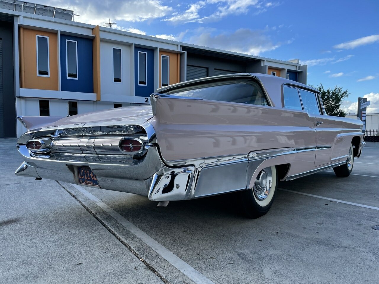 1959 LINCOLN PREMIERE 3 SP AUTOMATIC 2D COUPE