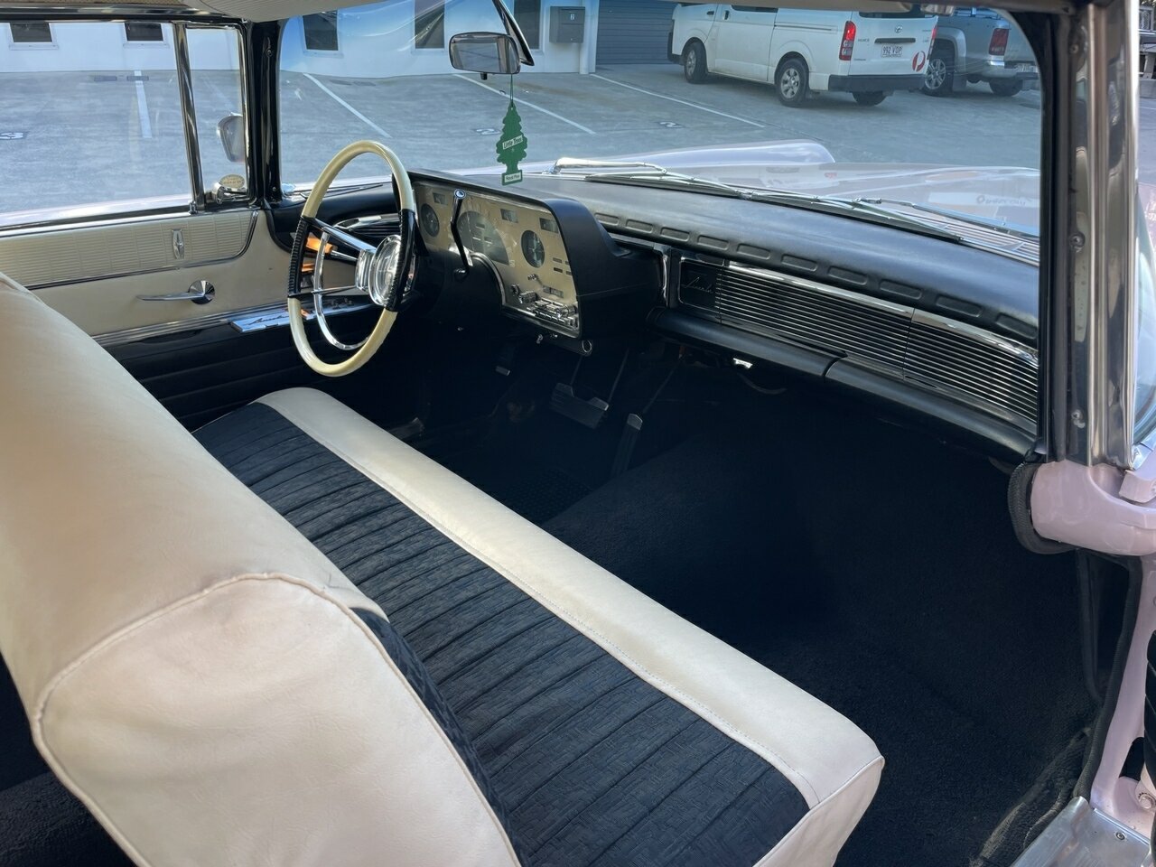 1959 LINCOLN PREMIERE 3 SP AUTOMATIC 2D COUPE